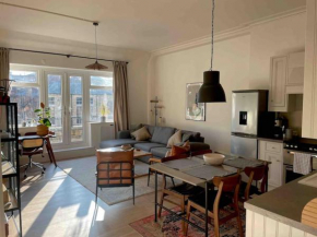 Stylish city-centre apartment with balcony
